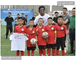 NBA ｜ 约基奇詹皇大三元 金块湖人齐奏凯歌