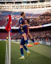 彻底爆发！勇士全队怒怼裁判，库里遭对手恶劣犯规引发强烈抗议